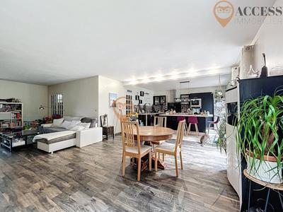 Maison - 161 m² - 6 pièces