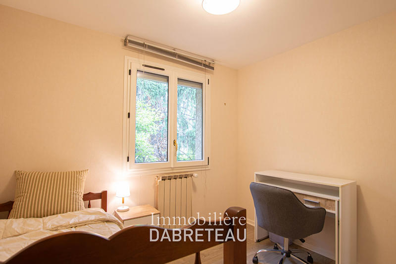 Chambre - 113 m² - 5 pièces