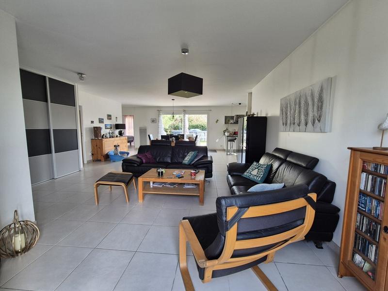 Maison - 110 m² - 4 pièces