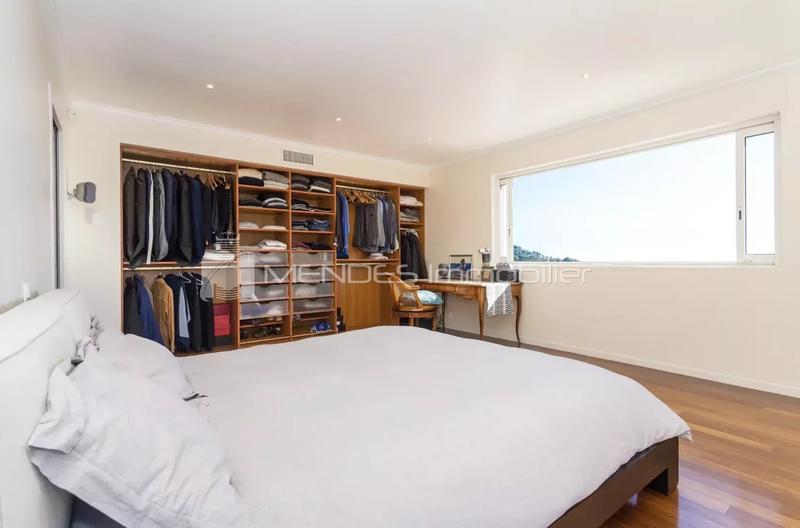 Appartement villa - 108 m² - 4 pièces