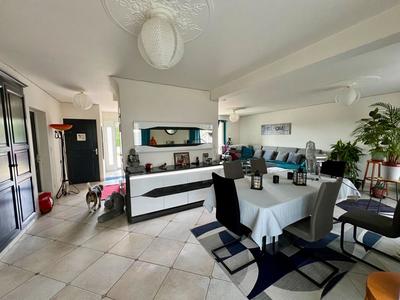 Maison - 150 m² - 7 pièces