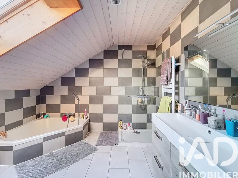 Maison - 138 m² - 7 pièces