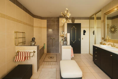 Maison - 283 m² - 7 pièces