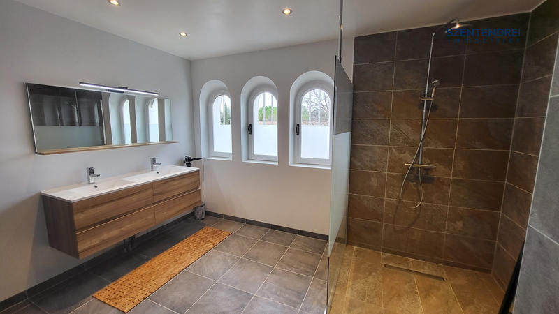 Villa - 410 m² - 15 pièces