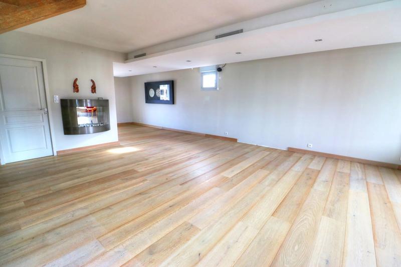 Appartement - 133 m² - 5 pièces