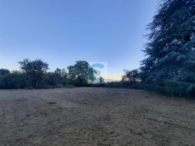 Terrain - 2 000 m²