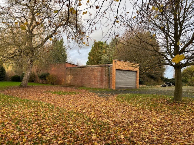 Maison - 266 m² - 9 pièces