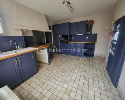 Demeure - 170 m² - 7 pièces