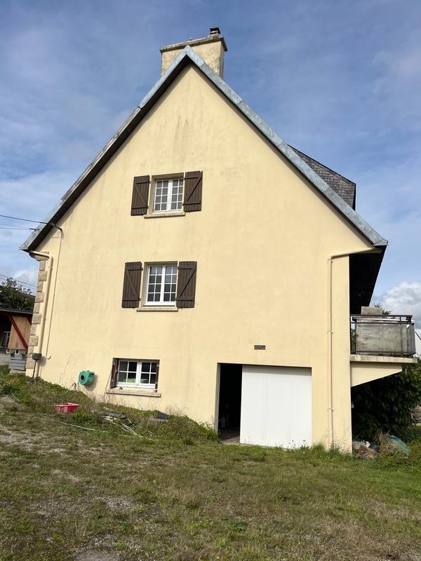 Maison - 166 m² - 8 pièces