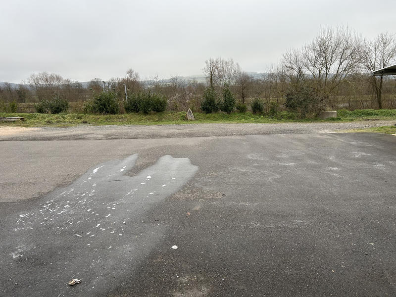 Local commercial - 233 m²