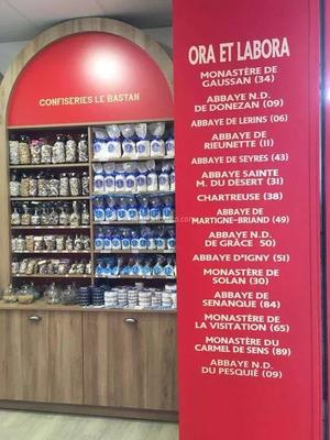 Magasins - 150 m² - 2 pièces