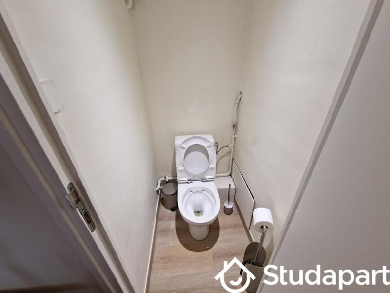 Chambre - 11 m² - 1 pièce