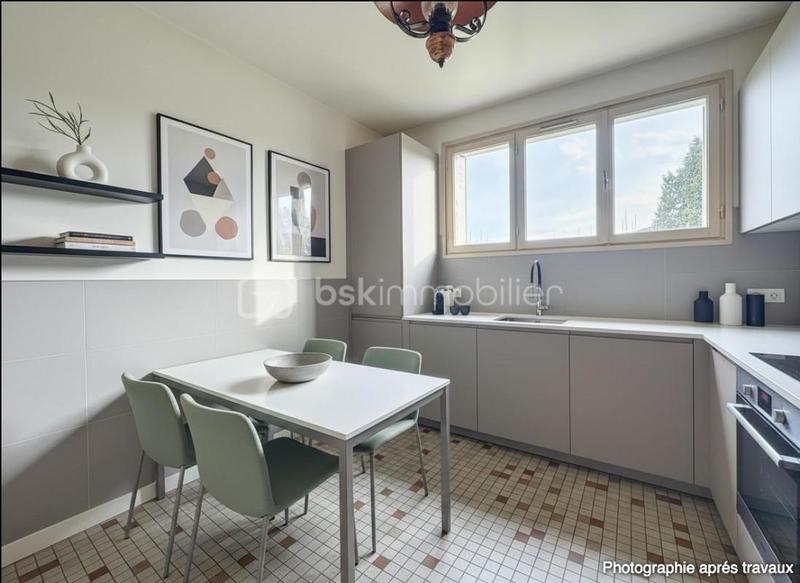 Maison - 95 m² - 5 pièces