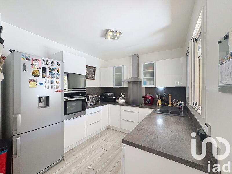 Maison - 122 m² - 6 pièces