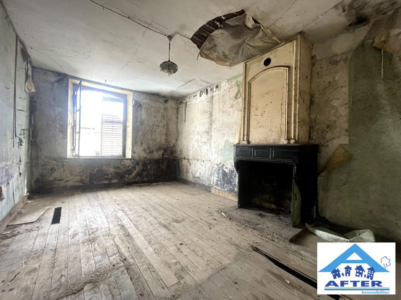 Maison - 300 m² - 5 pièces