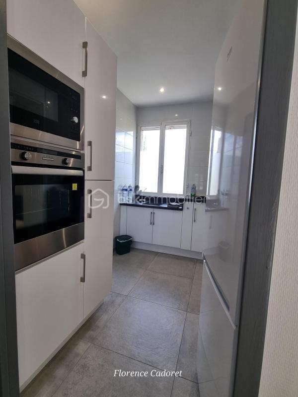 Villa - 239 m² - 8 pièces