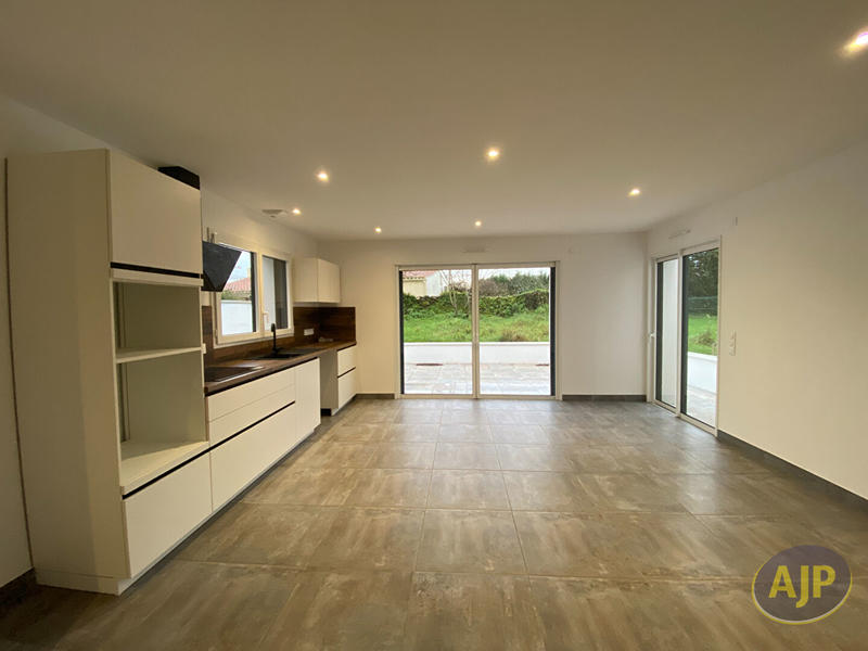 Maison - 87 m² - 4 pièces