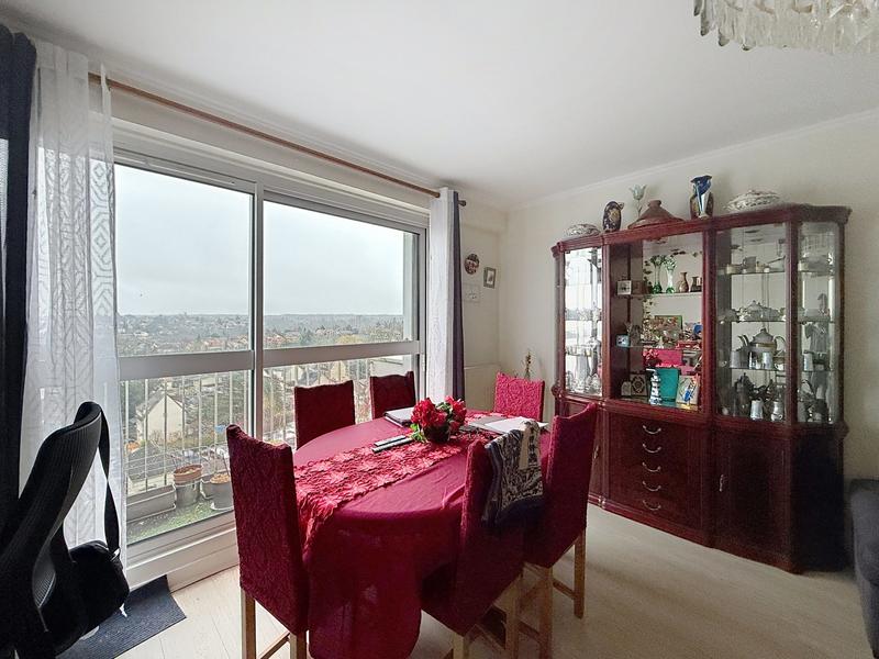 Appartement - 83 m² - 4 pièces