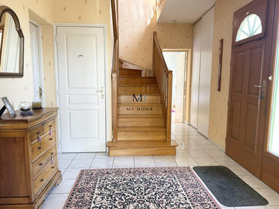 Maison - 190 m² - 5 pièces