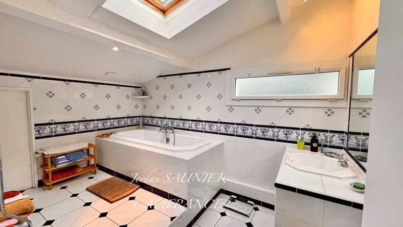 Maison d'architecte - 200 m² - 8 pièces