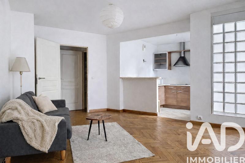 Studio - 49 m² - 1 pièce