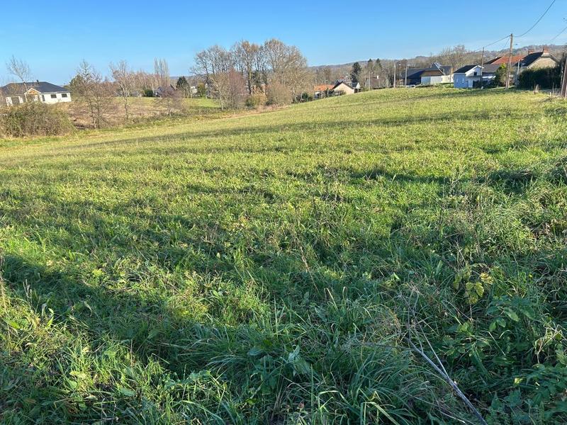 Terrain constructible - 1 796 m²