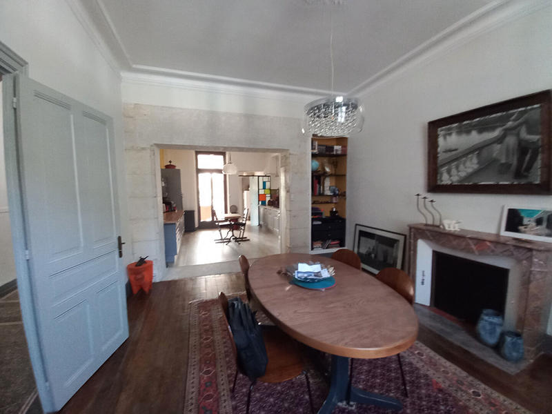 Maison - 300 m² - 10 pièces