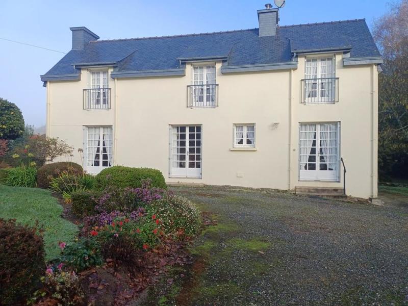 Propriété - 98 m² - 5 pièces