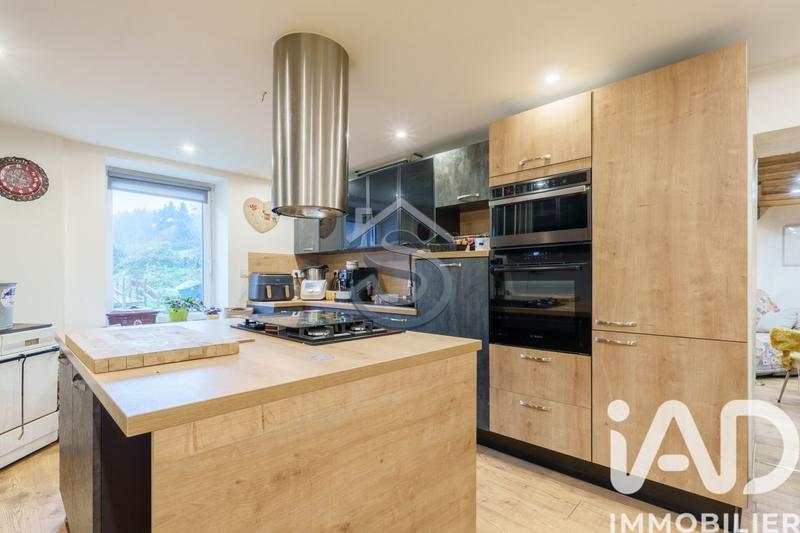 Maison - 191 m² - 7 pièces