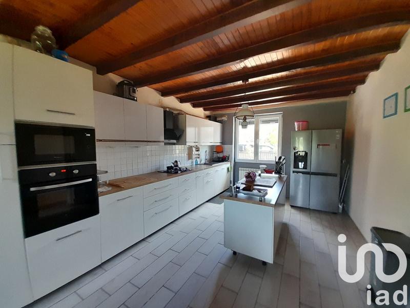 Maison - 202 m² - 7 pièces