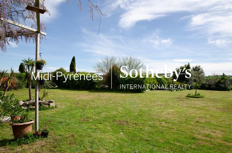 Maison - 655 m² - 13 pièces