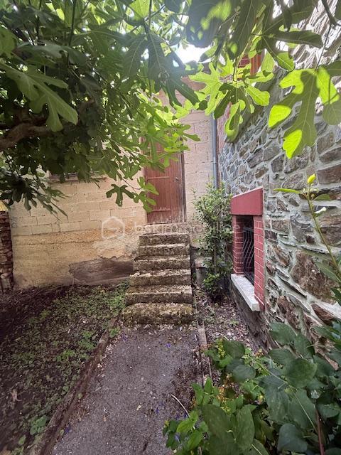 Maison de village - 90 m² - 5 pièces