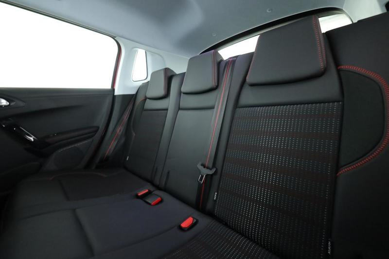 Peugeot 2008 1.2 PureTech Gt Line Eat6 110 ch