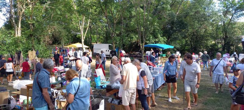 Vide grenier du 14 juillet