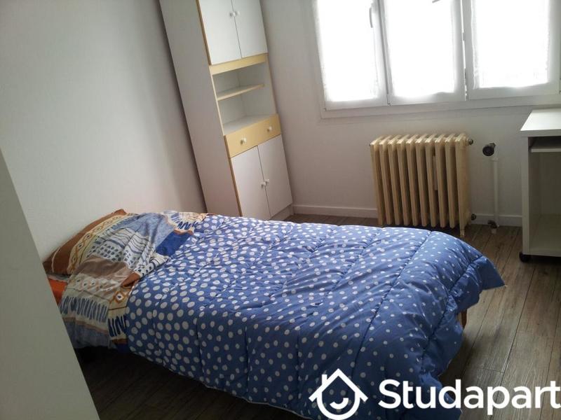 Chambre - 15 m² - 1 pièce