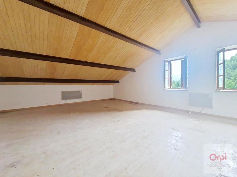 Maison - 363 m² - 1 pièce