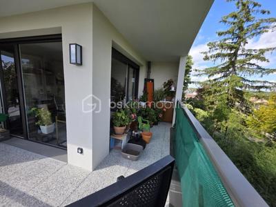 Appartement - 70 m² - 3 pièces