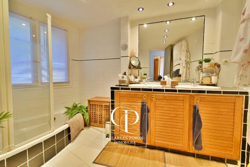 Villa - 141 m² - 5 pièces