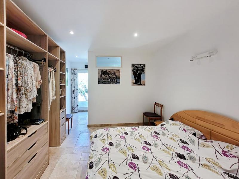 Maison - 283 m² - 8 pièces