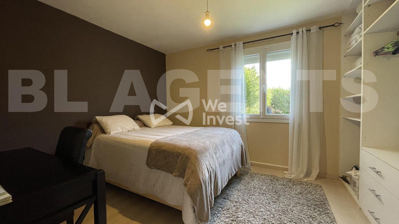 Maison - 144 m² - 8 pièces