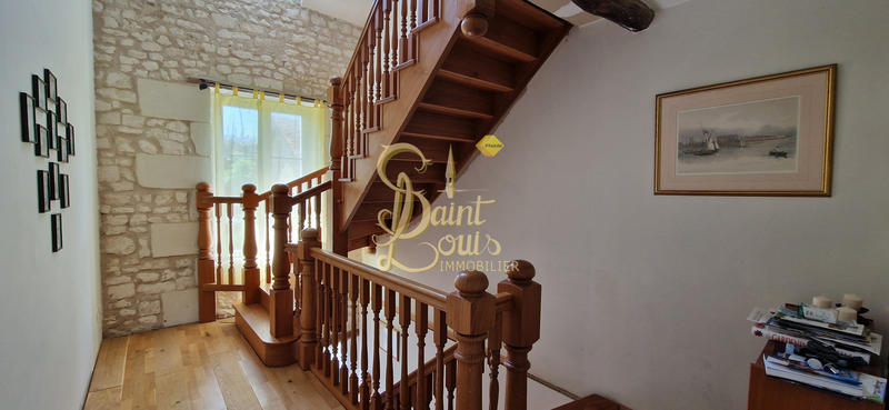 Maison - 300 m² - 8 pièces