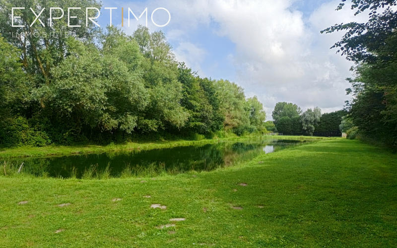 Local commercial - 12 600 m²