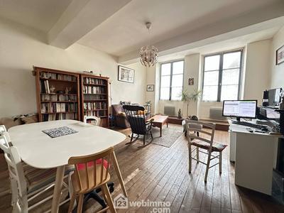 Appartement - 72 m² - 3 pièces