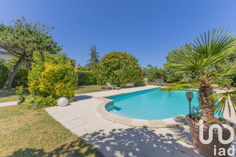 Maison - 267 m² - 6 pièces