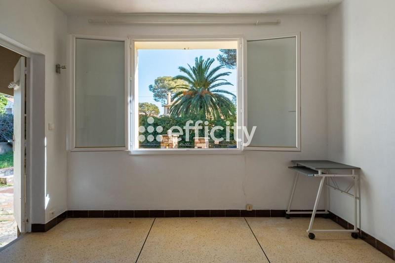 Appartement - 100 m² - 4 pièces