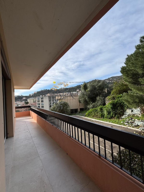 Appartement - 81 m² - 4 pièces