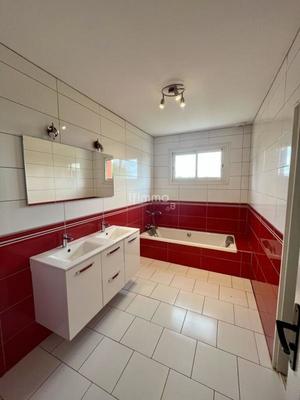 Maison - 152 m² - 6 pièces