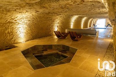 Maison - 277 m² - 7 pièces