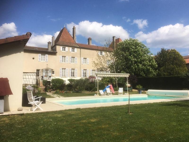 Maison de maîtres - 446 m² - 14 pièces