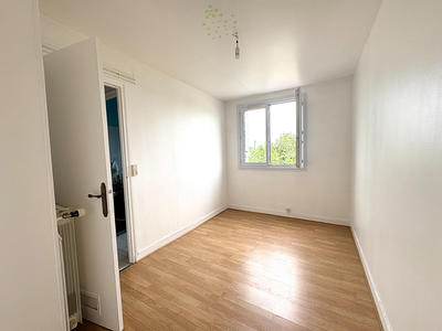 Appartement - 64 m² - 4 pièces